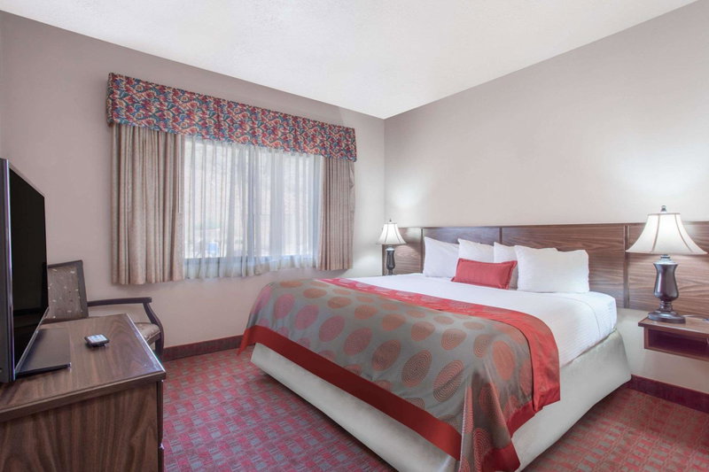 Ramada by Wyndham St George, St. George, United States