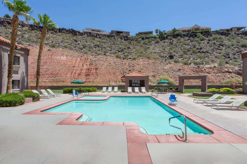 Ramada by Wyndham St George, St. George, United States