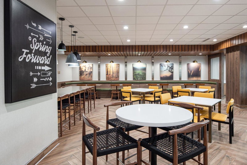 Fairfield by Marriott Inn & Suites Anaheim Los Alamitos, Los Alamitos, United States