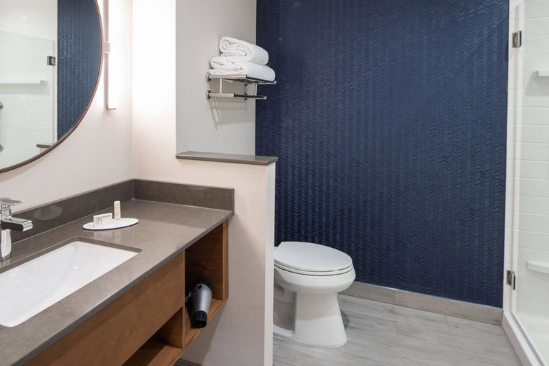 Fairfield by Marriott Inn & Suites Anaheim Los Alamitos, Los Alamitos, United States