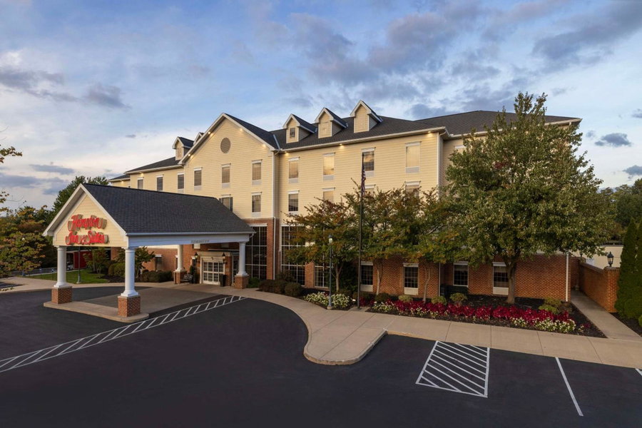 Hampton Inn & Suites State College at Williamsburg Square, State College, United States