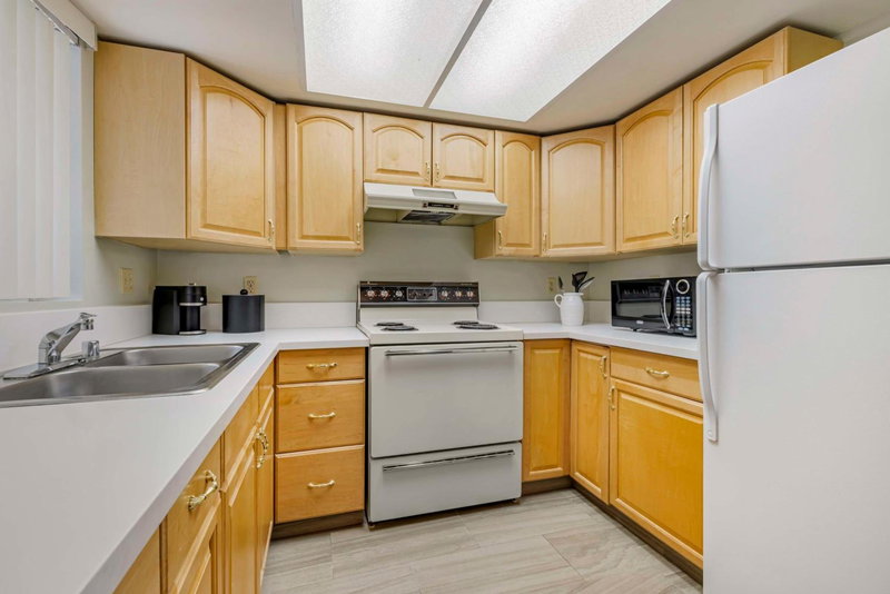 Best Western Plus Palm Desert Resort, Palm Desert, United States