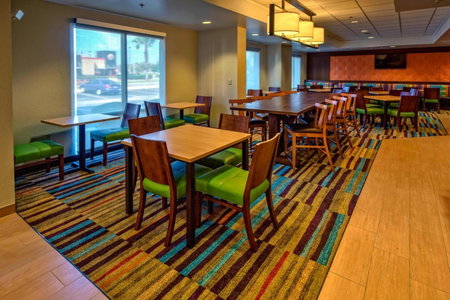 Fairfield Inn and Suites by Marriott Orlando Near Universal Orlando, Orlando, United States