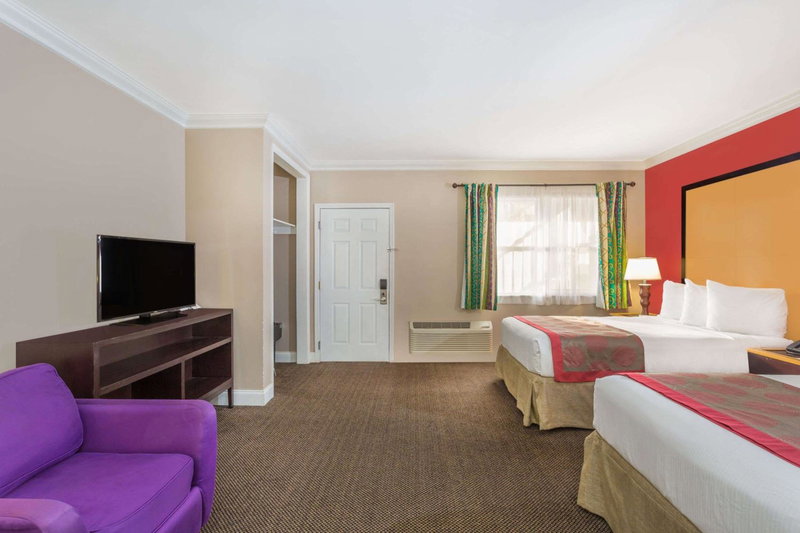Ramada by Wyndham Miami Springs/Miami International Airport, Miami, United States