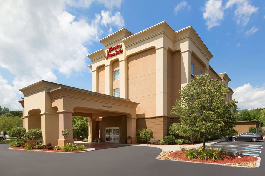 Hampton Inn & Suites Greenfield, Greenfield, United States