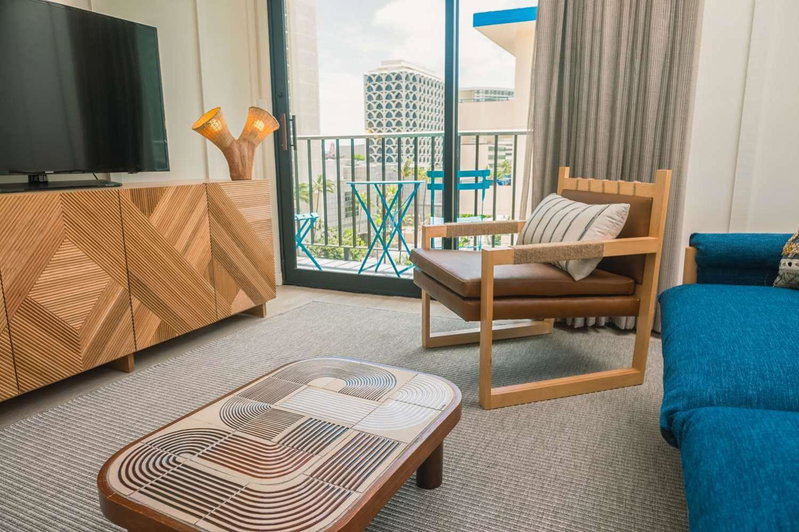 The Surfjack Hotel & Swim Club - NO AMENITY FEE, Honolulu, United States