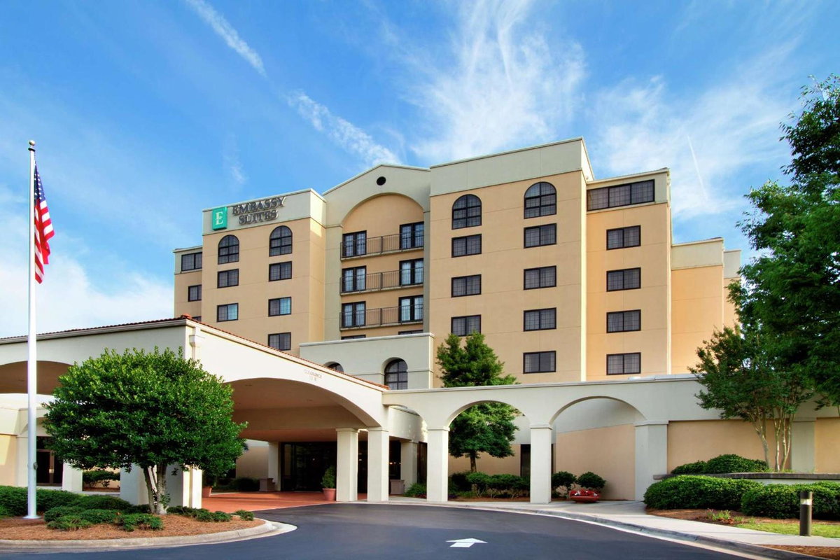 Hotel · Embassy Suites by Hilton Greensboro Airport, Friendship