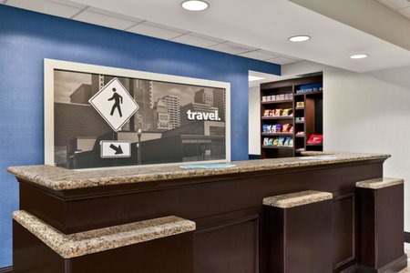 Hampton Inn & Suites Atlanta Airport West Camp Creek Pkwy, Atlanta, United States
