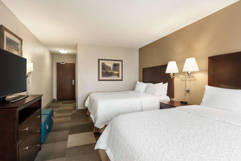 Hampton Inn & Suites Atlanta Airport West Camp Creek Pkwy, Atlanta, United States