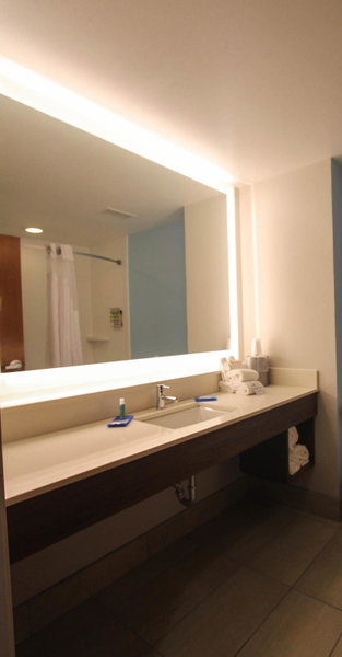 Holiday Inn Express Hotel & Suites Charleston - North by IHG, Charleston, United States
