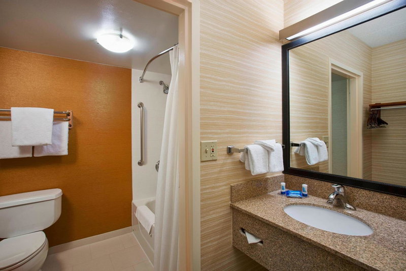 Fairfield Inn & Suites Chicago Midway Airport, Bedford Park, United States