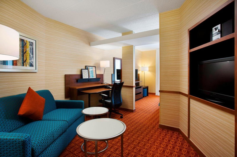 Fairfield Inn & Suites Chicago Midway Airport, Bedford Park, United States