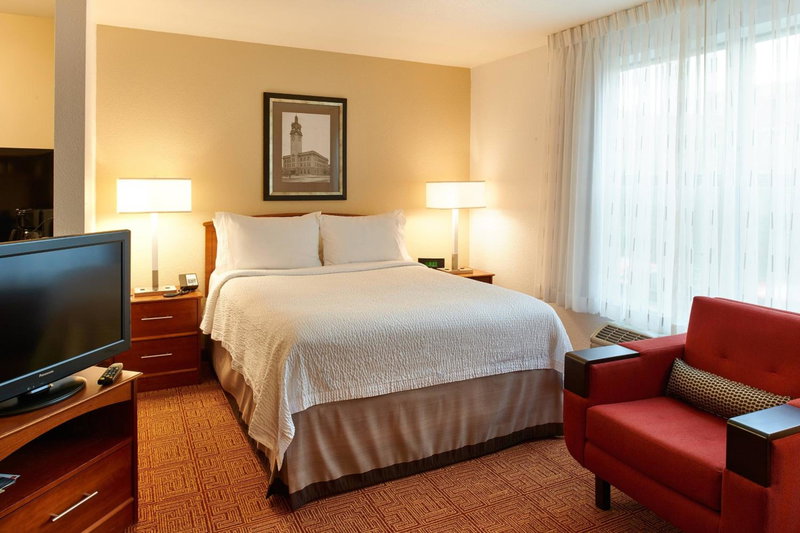 TownePlace Suites by Marriott Minneapolis Downtown/North Loop, Minneapolis, United States