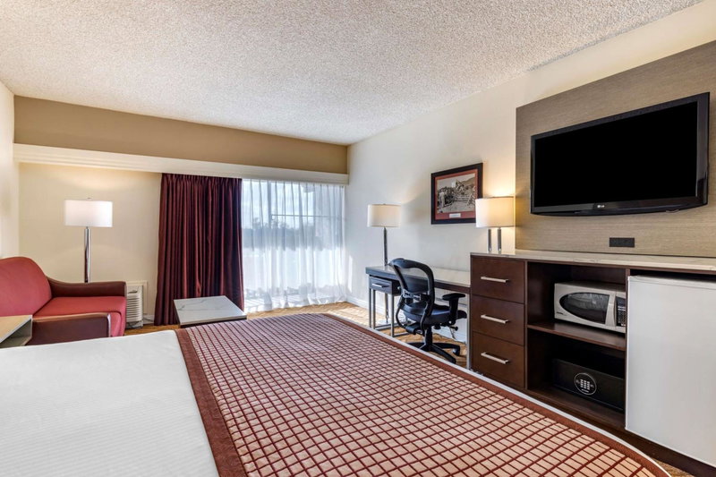 Best Western Plus Thousand Oaks Inn, Thousand Oaks, United States