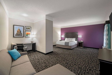 La Quinta by Wyndham Latham Albany Airport, Latham, United States