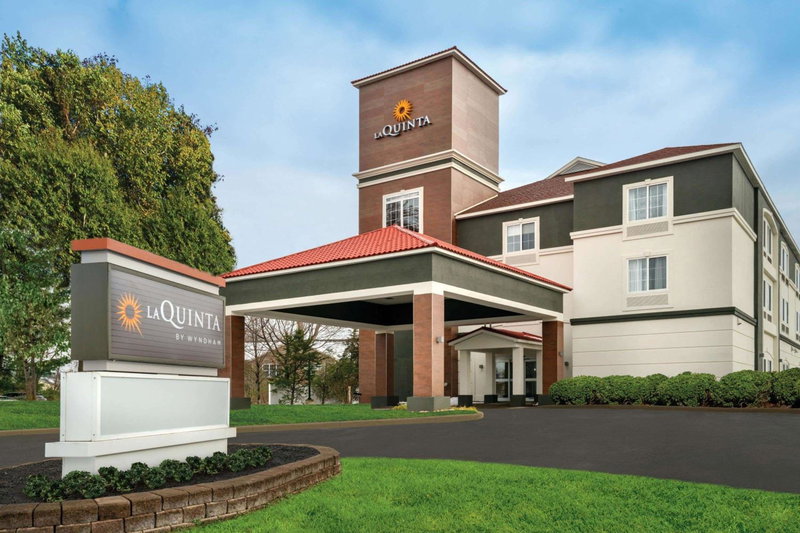 La Quinta by Wyndham Latham Albany Airport, Latham, United States