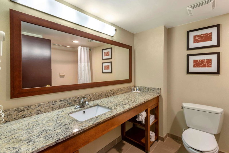 Comfort Suites Newark - Harrison, Newark, United States