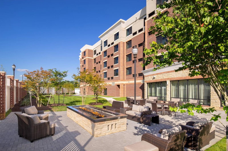 Courtyard by Marriott Bowie, Bowie, United States