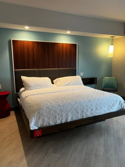 Tru By Hilton Lancaster East, Lancaster, United States
