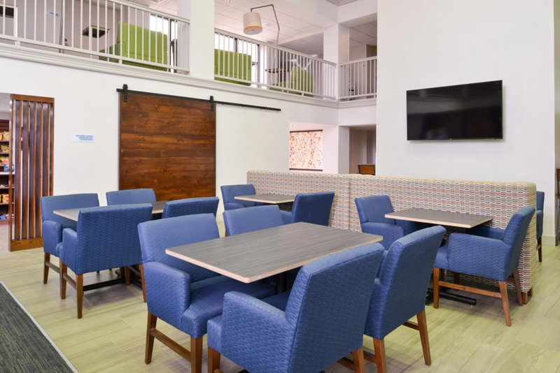 Holiday Inn Express Palm Desert by IHG, Palm Desert, United States