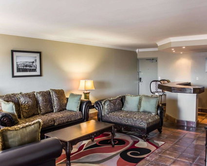 Quality Inn & Suites Gulf Breeze Bayside near Pensacola Beach, Gulf Breeze, United States