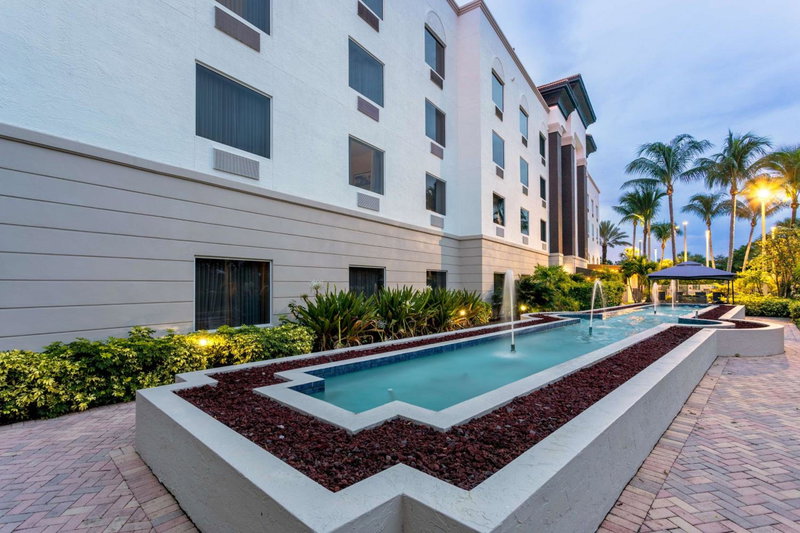 Hampton Inn & Suites Wellington, Wellington, United States