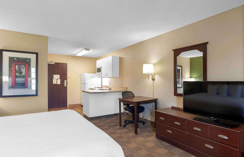 Extended Stay America Suites - Cleveland - Brooklyn, Brooklyn, United States