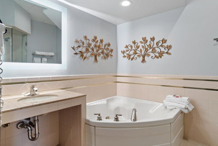 Elevation Inn & Suites, Trademark Collection by Wyndham Downtown Rapid City- Walking Distance To The Monument, Rapid City, United States
