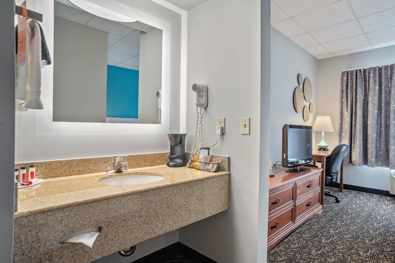 Elevation Inn & Suites, Trademark Collection by Wyndham Downtown Rapid City- Walking Distance To The Monument, Rapid City, United States