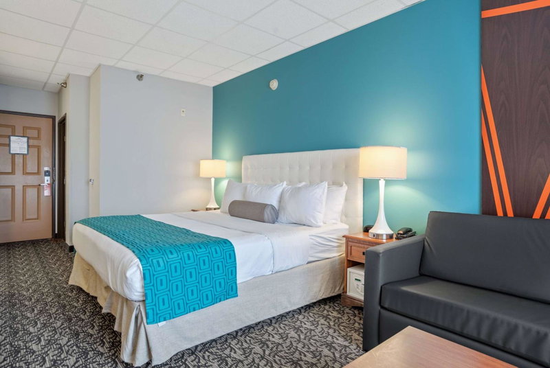 Elevation Inn & Suites, Trademark Collection by Wyndham Downtown Rapid City- Walking Distance To The Monument, Rapid City, United States