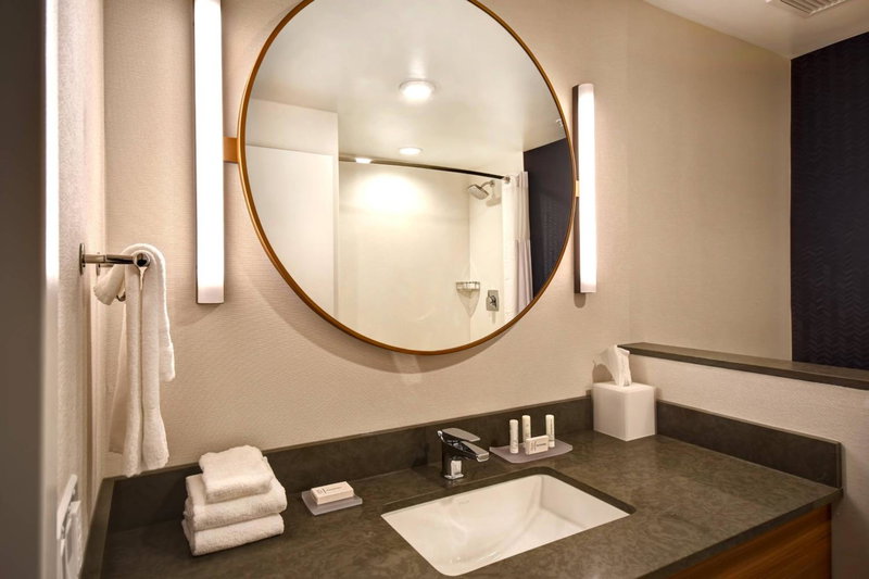 Fairfield Inn & Suites by Marriott Plymouth, Plymouth, United States