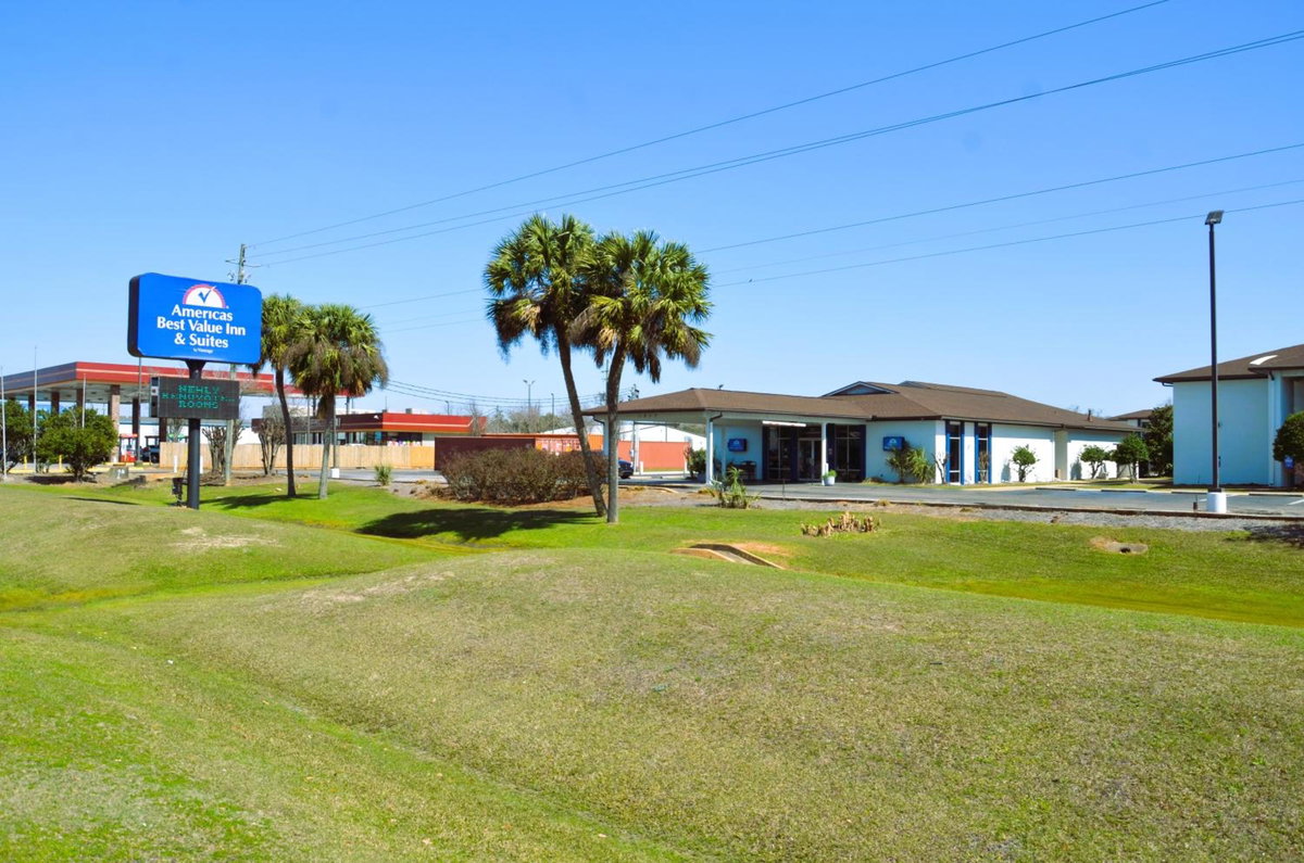 Americas Best Value Inn & Suites-Foley - Fully Renovated, Vereinigte Staaten