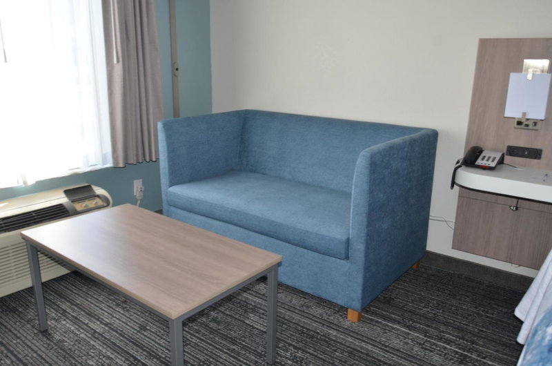 Americas Best Value Inn & Suites-Foley - Fully Renovated, Foley, United States