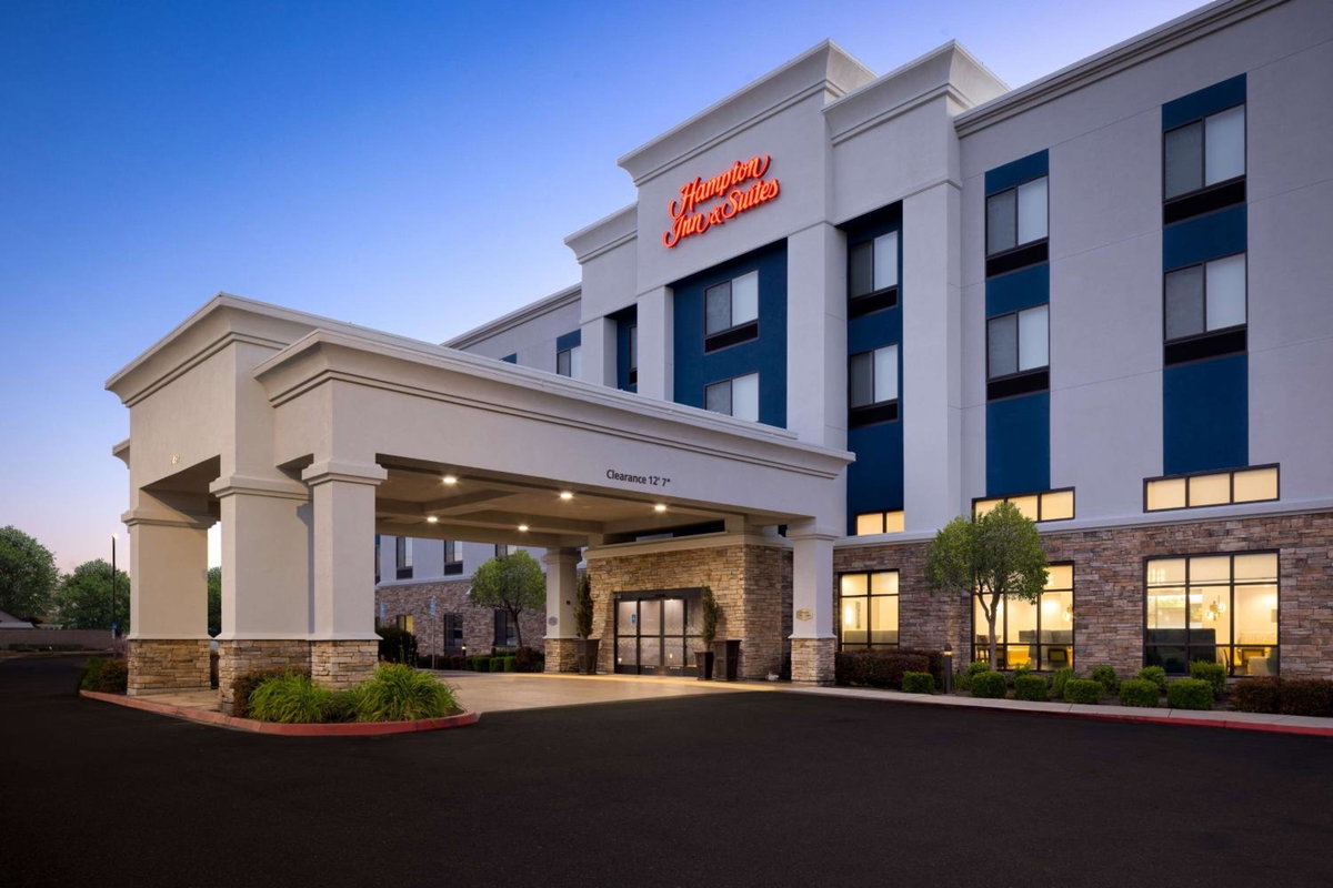 Hotel · Hampton Inn & Suites Manteca, Manteca