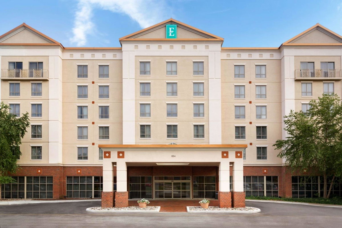 Hotel · Embassy Suites Newark - Wilmington/South, Newark
