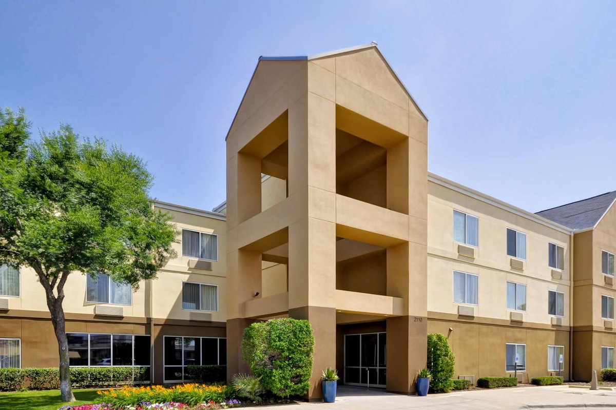 Hotel · Fairfield Inn & Suites Dallas Medical/Market Center, Dallas