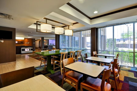 Fairfield Inn & Suites Dallas Medical/Market Center, Dallas, United States