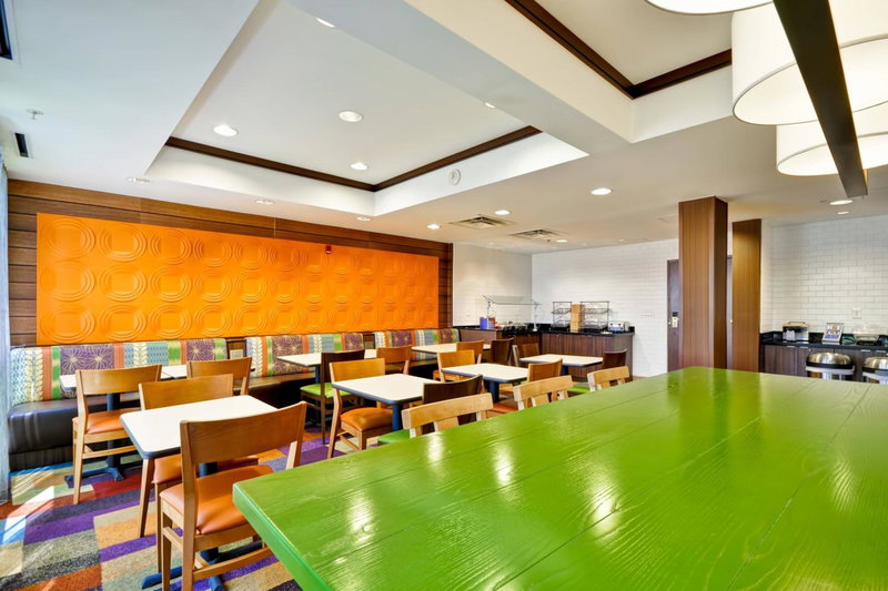 Fairfield Inn & Suites Dallas Medical/Market Center, Dallas, United States
