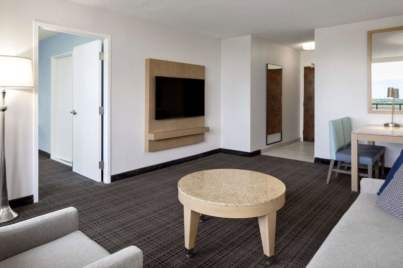Embassy Suites by Hilton Tampa Airport Westshore, Tampa, United States