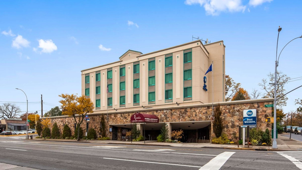 Best Western Queens Gold Coast, United States