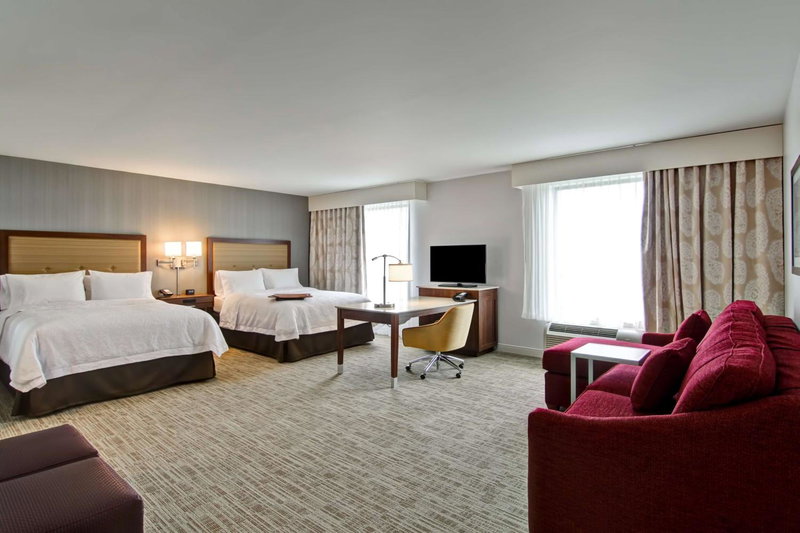 Hampton Inn & Suites Detroit/Troy, Clawson, United States