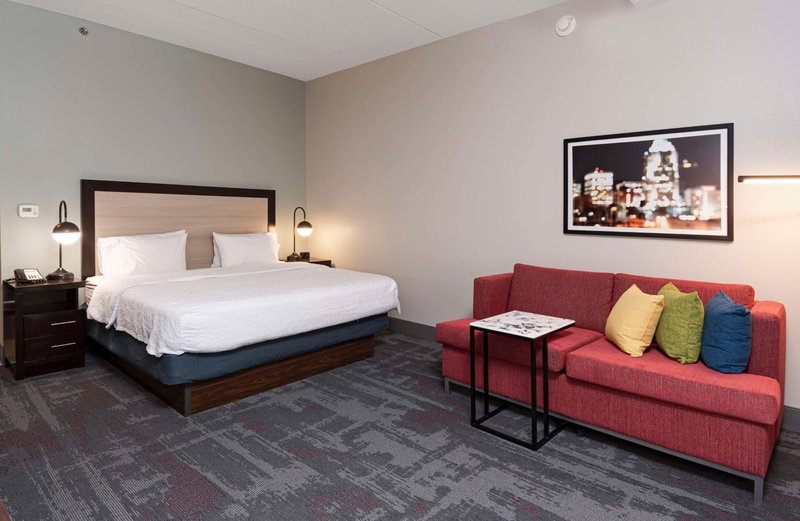 Hampton Inn & Suites - Raleigh Downtown, Raleigh, United States