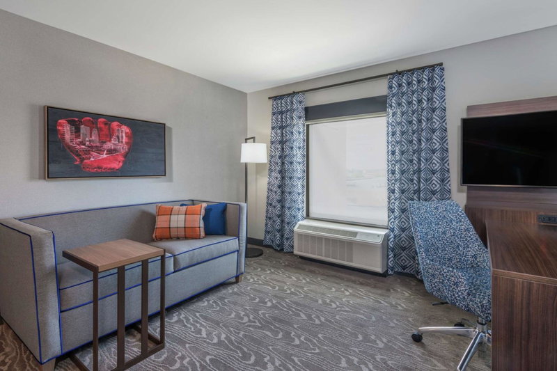 Hampton Inn & Suites Fort Wayne Downtown, Fort Wayne, United States