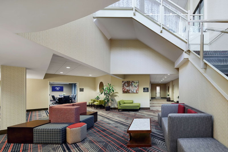 Hampton Inn & Suites Chicago/Mt. Prospect, Mount Prospect, United States
