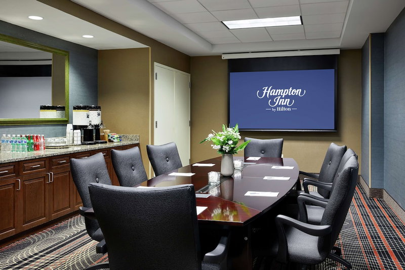 Hampton Inn & Suites Chicago/Mt. Prospect, Mount Prospect, United States