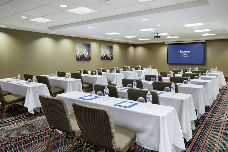 Hampton Inn & Suites Chicago/Mt. Prospect, Mount Prospect, United States
