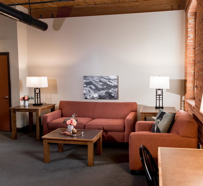 Cork Factory Hotel, Lancaster, United States