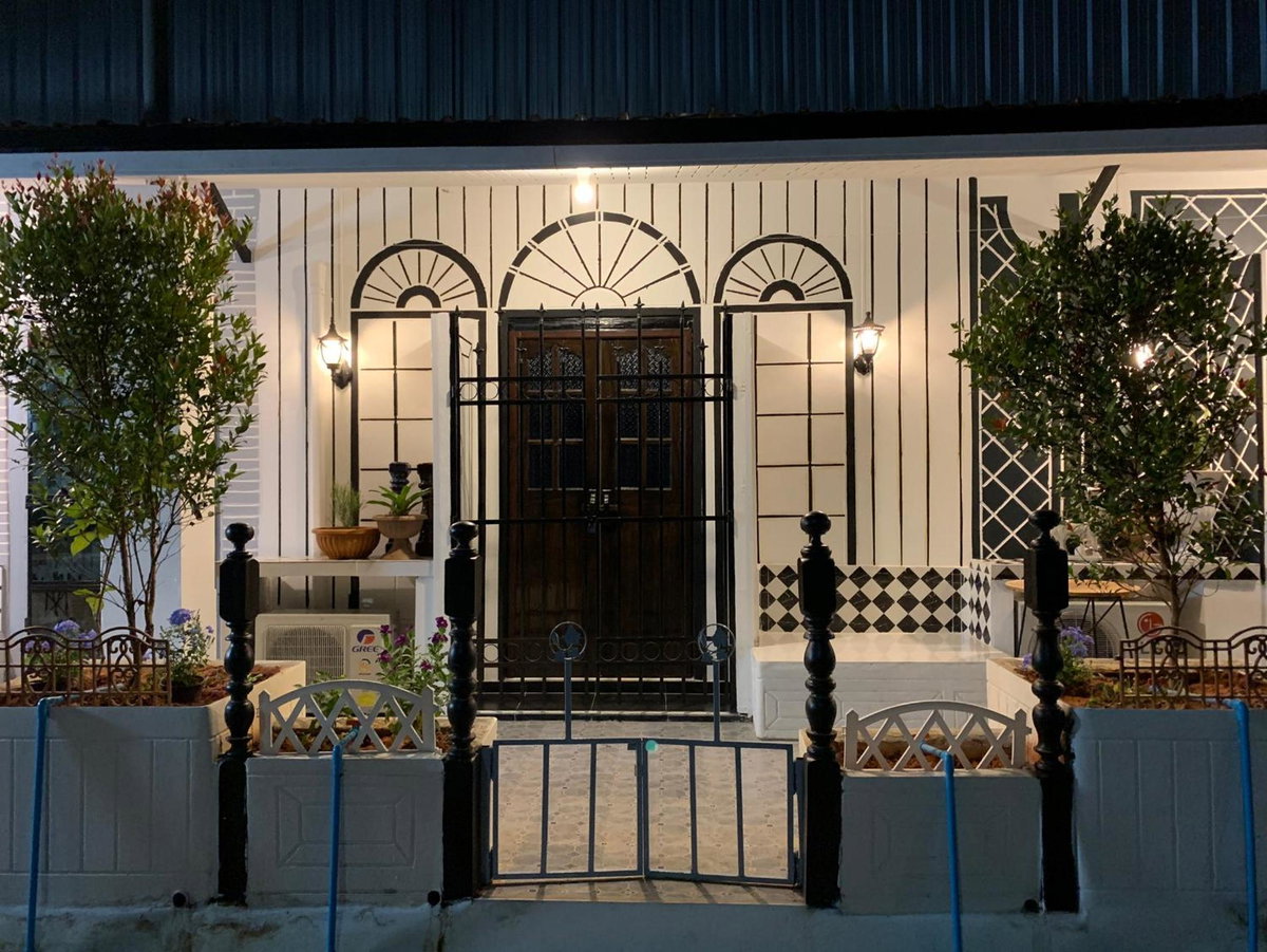 Hotel · At Night, Chumphon