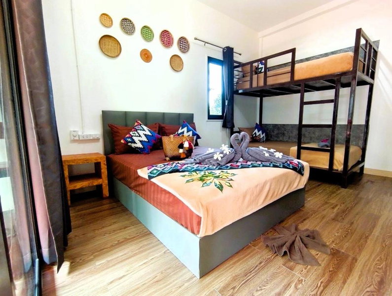 O k Chawkoh Bungalow, Ko Lanta, Thailand