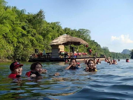Koh Mueangkarn Paradise View Resort, Sai Yok, Thailand